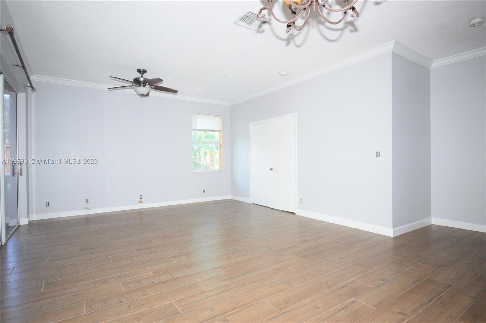 EMBASSY LAKES - Residential Lease