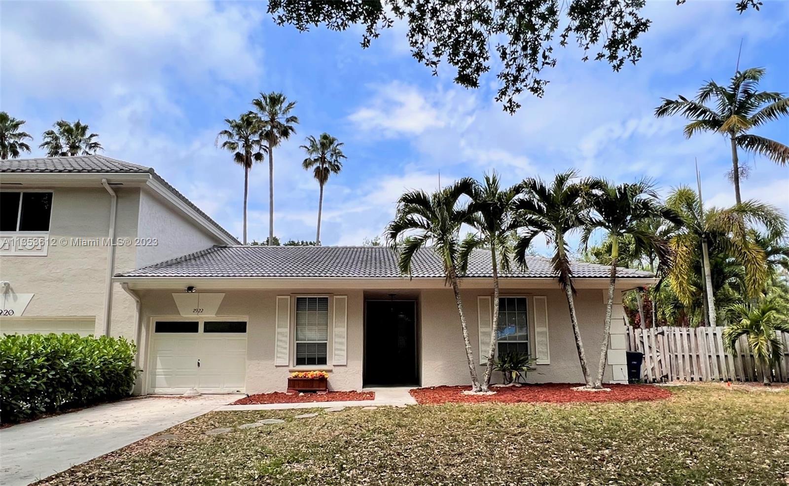 EMBASSY LAKES - Residential Lease