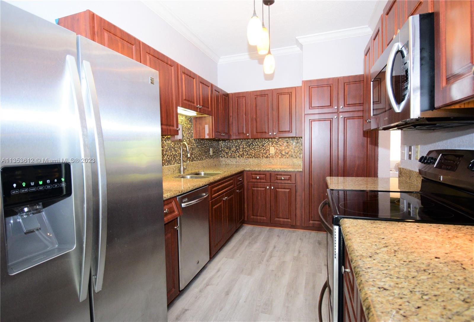 EMBASSY LAKES - Residential Lease