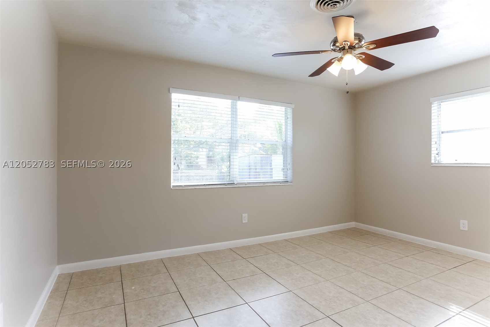 HOLIDAY VILLAGE SEC TWO - Residential Lease
