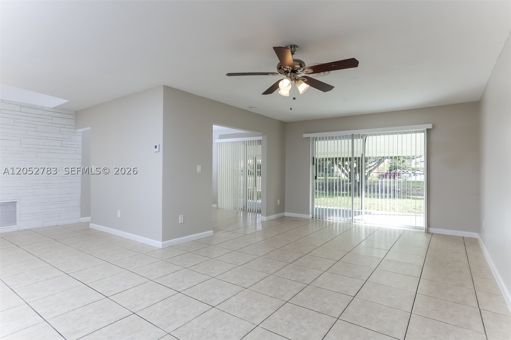 HOLIDAY VILLAGE SEC TWO - Residential Lease