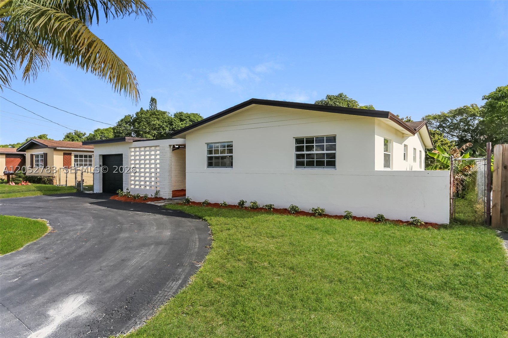 HOLIDAY VILLAGE SEC TWO - Residential Lease