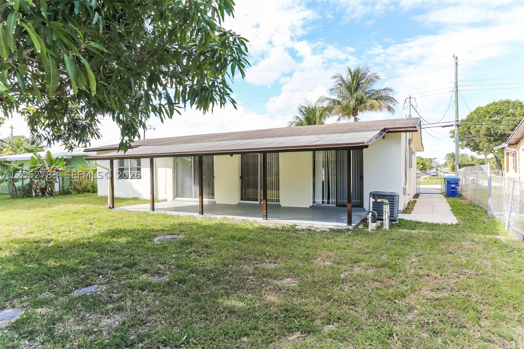 HOLIDAY VILLAGE SEC TWO - Residential Lease