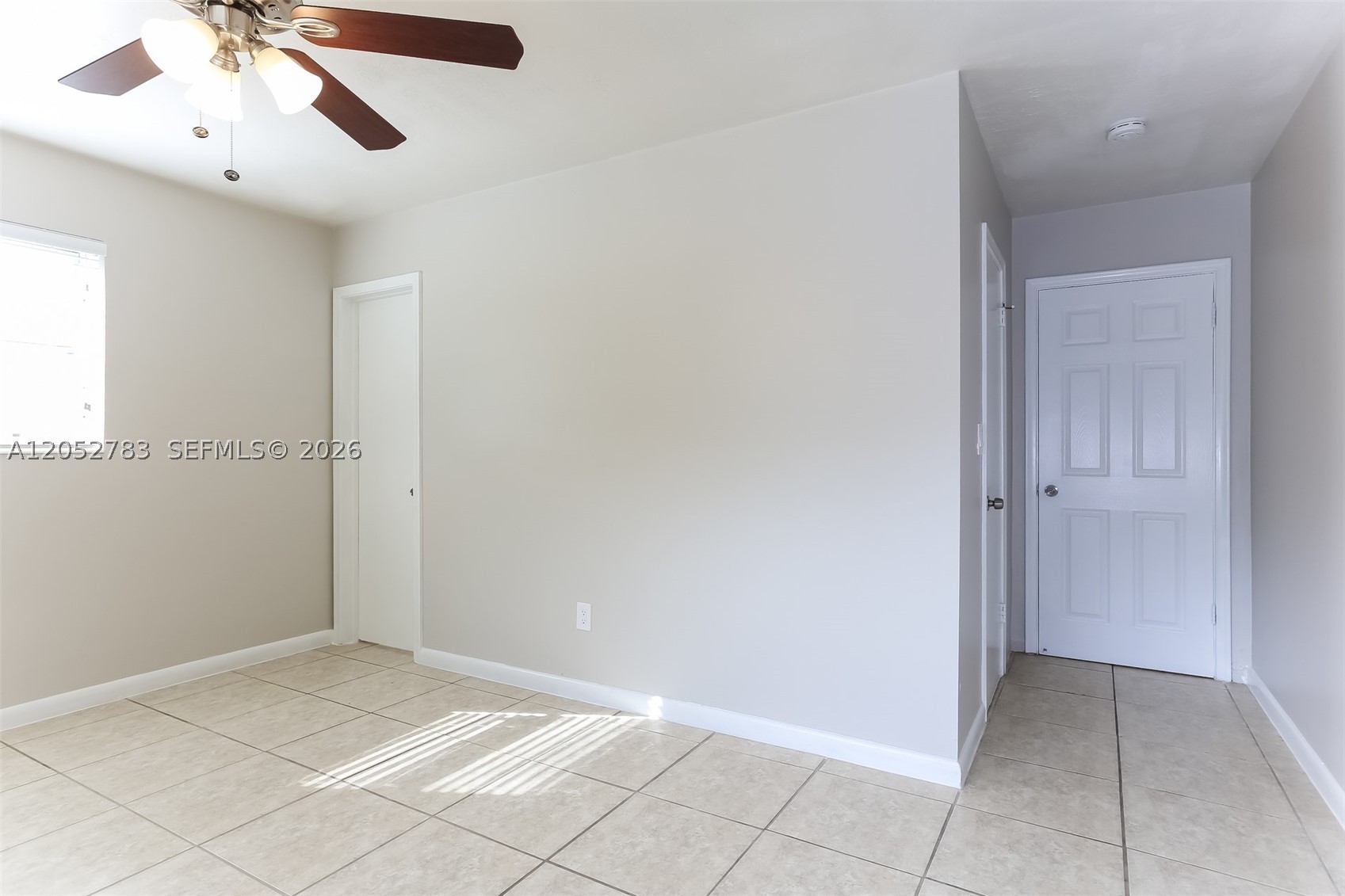 HOLIDAY VILLAGE SEC TWO - Residential Lease