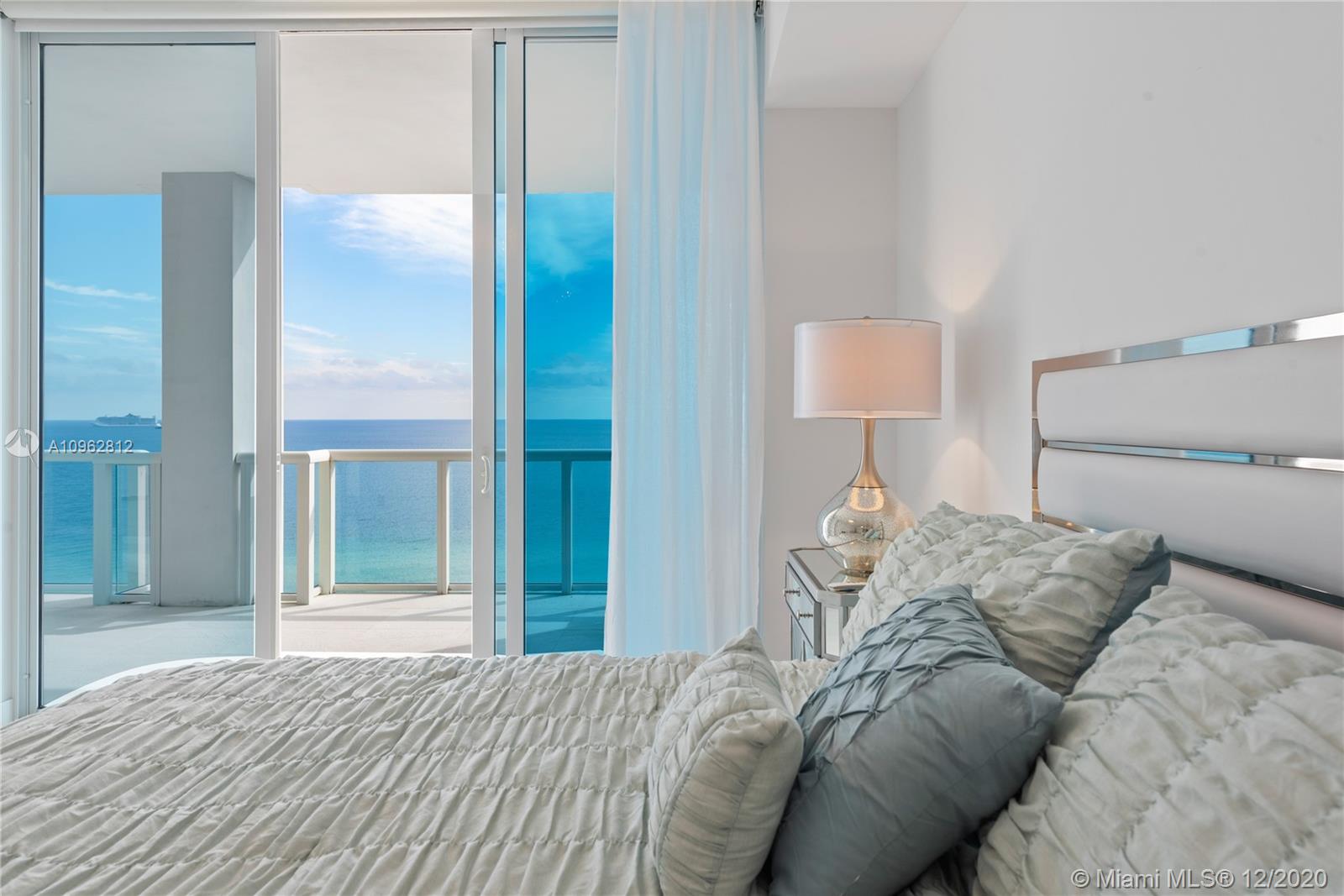 CONTINUUM ON SOUTH BEACH - Residential