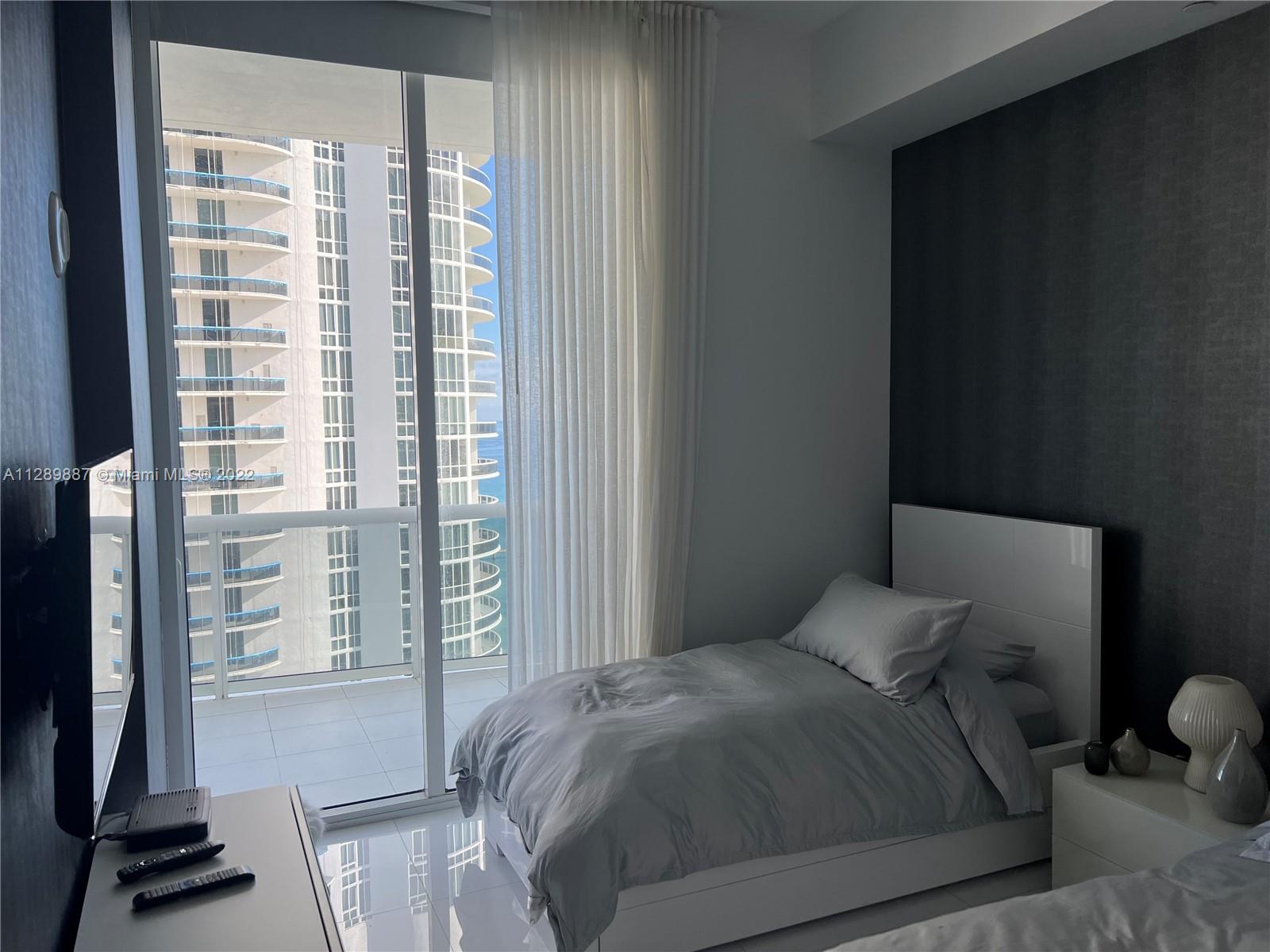 TDR TOWER II CONDO - Residential Lease