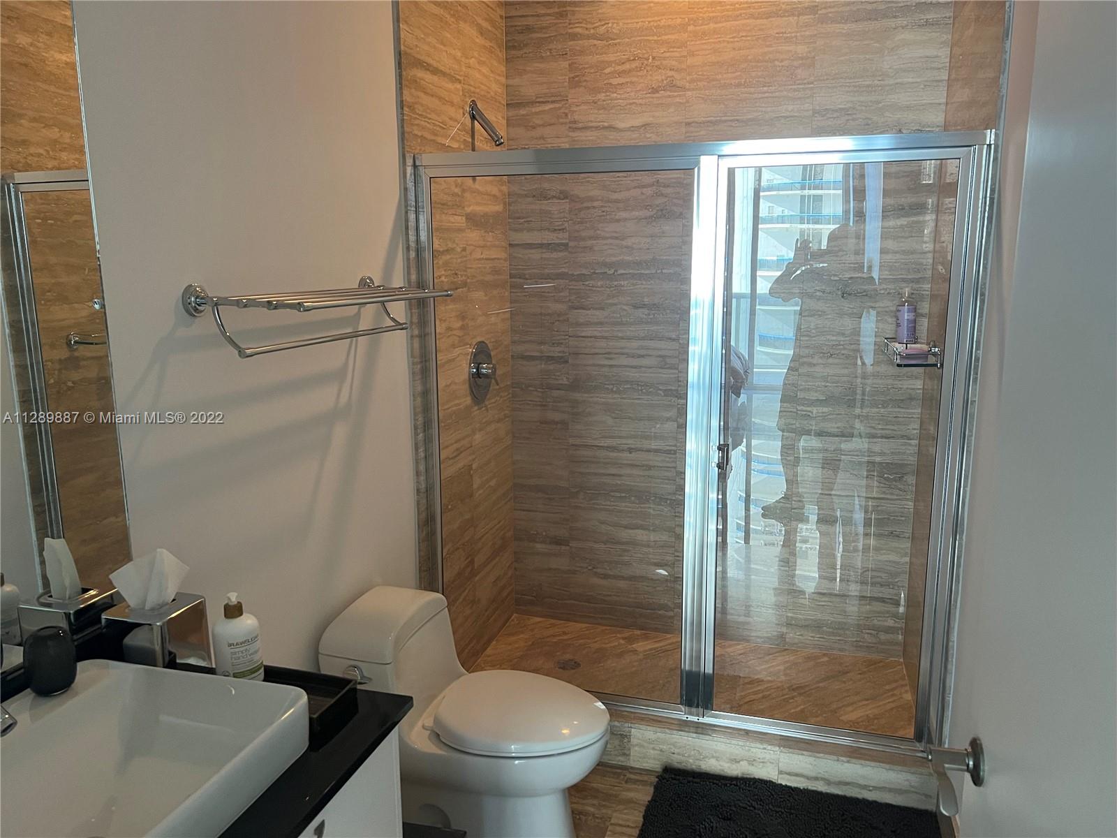 TDR TOWER II CONDO - Residential Lease