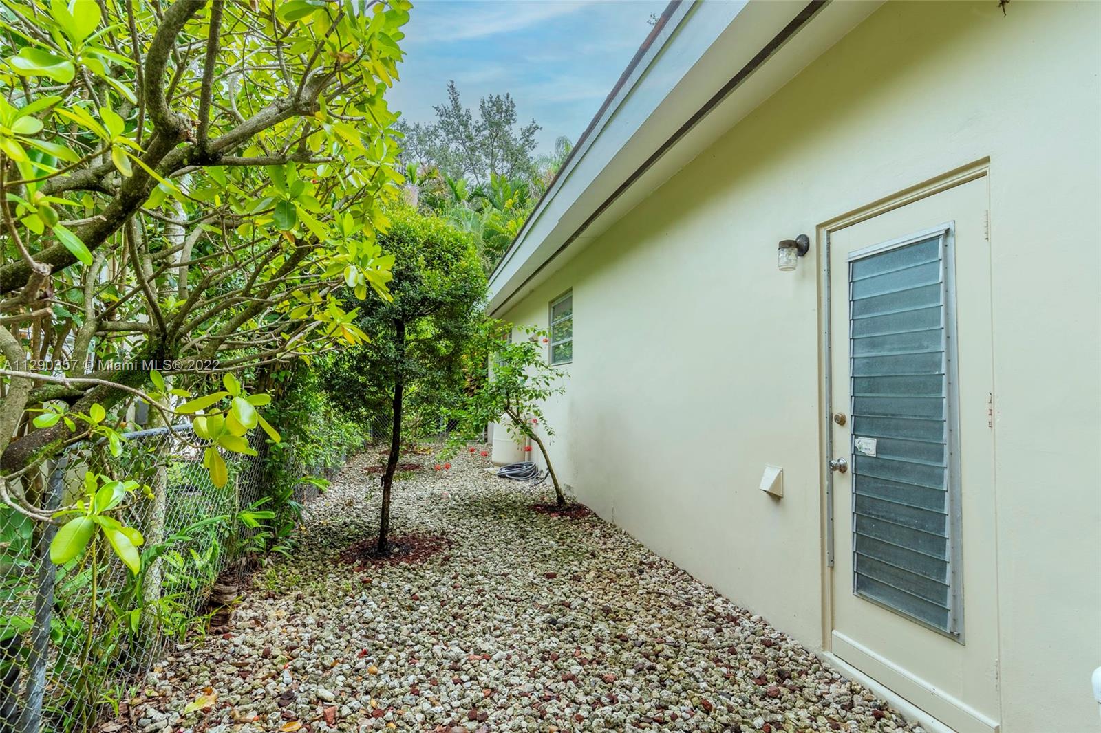 CORAL GABLES RIVIERA SEC - Residential