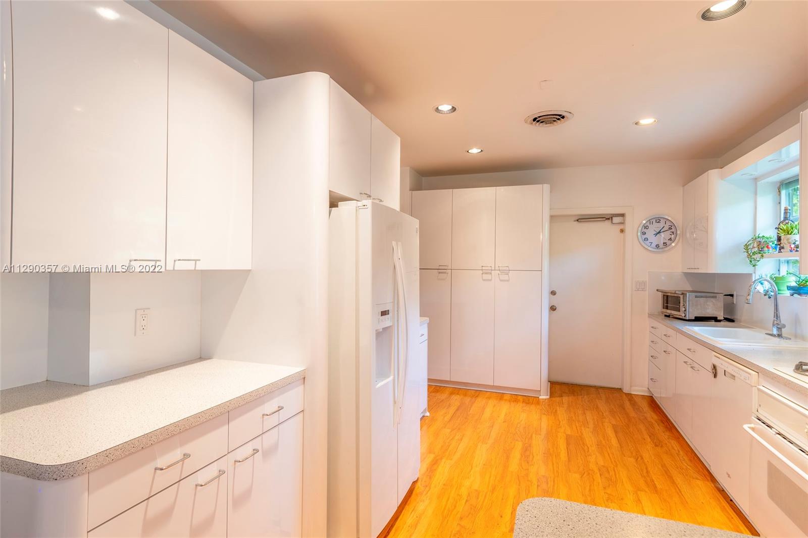 CORAL GABLES RIVIERA SEC - Residential
