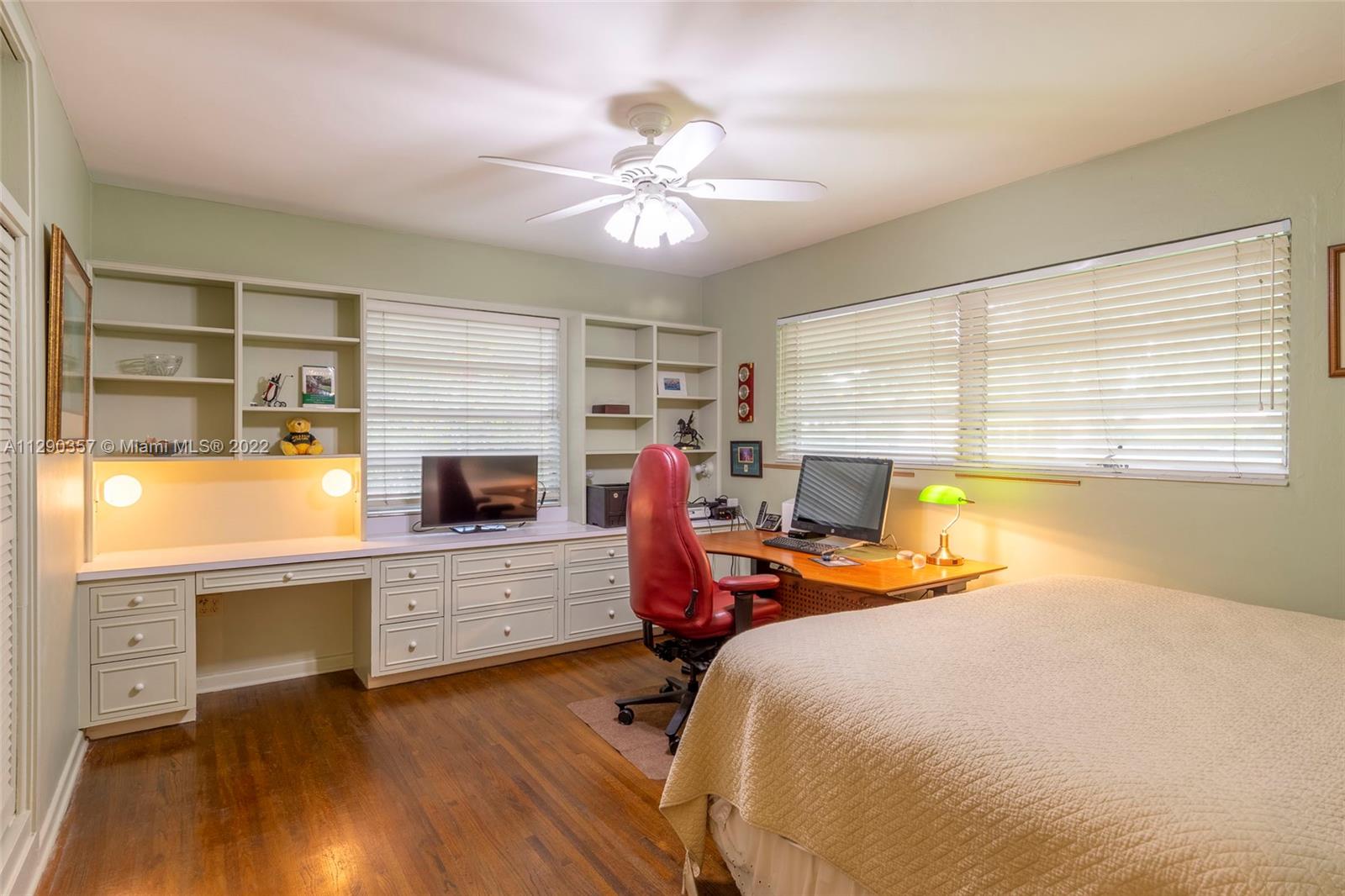 CORAL GABLES RIVIERA SEC - Residential