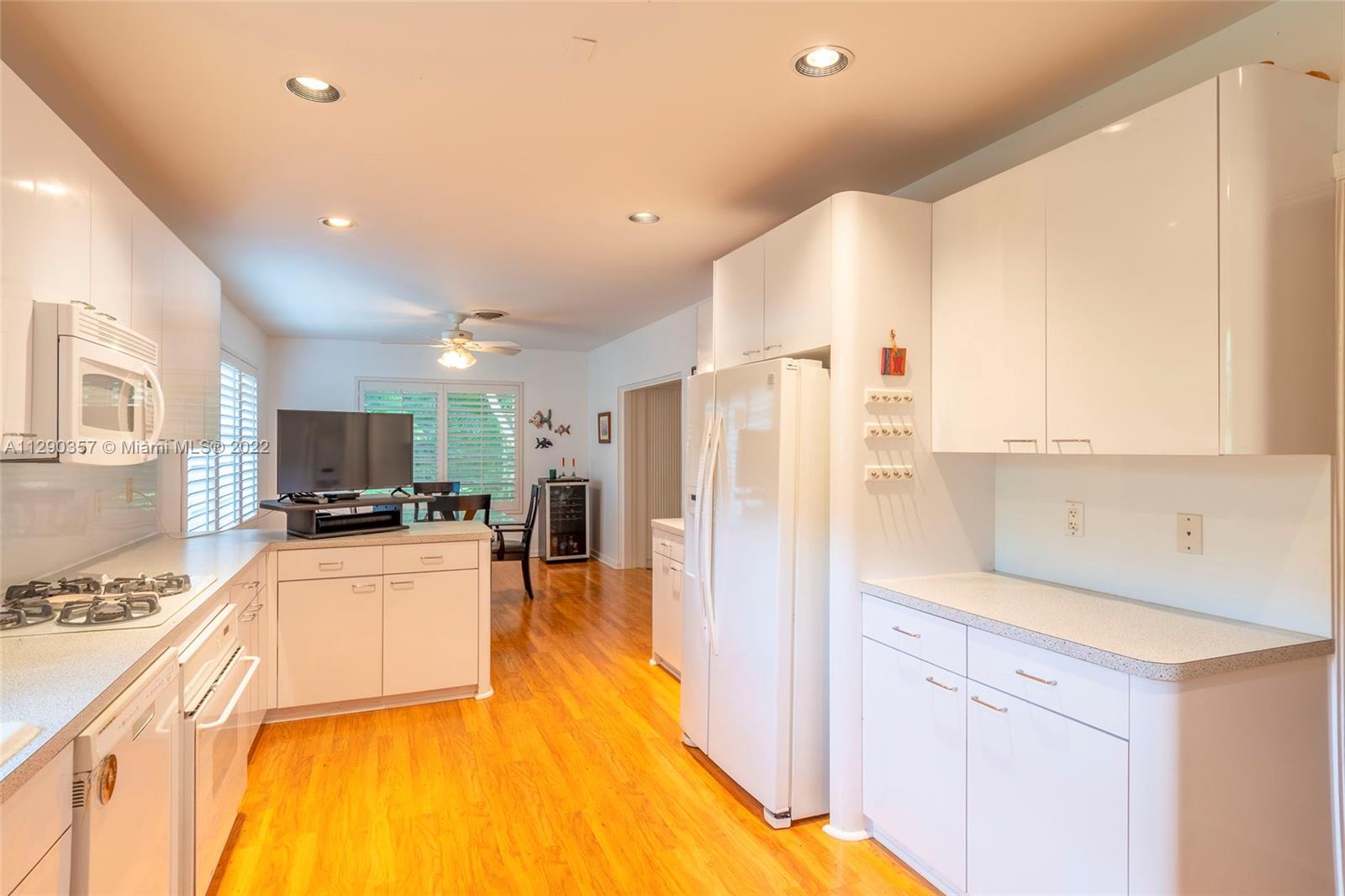 CORAL GABLES RIVIERA SEC - Residential