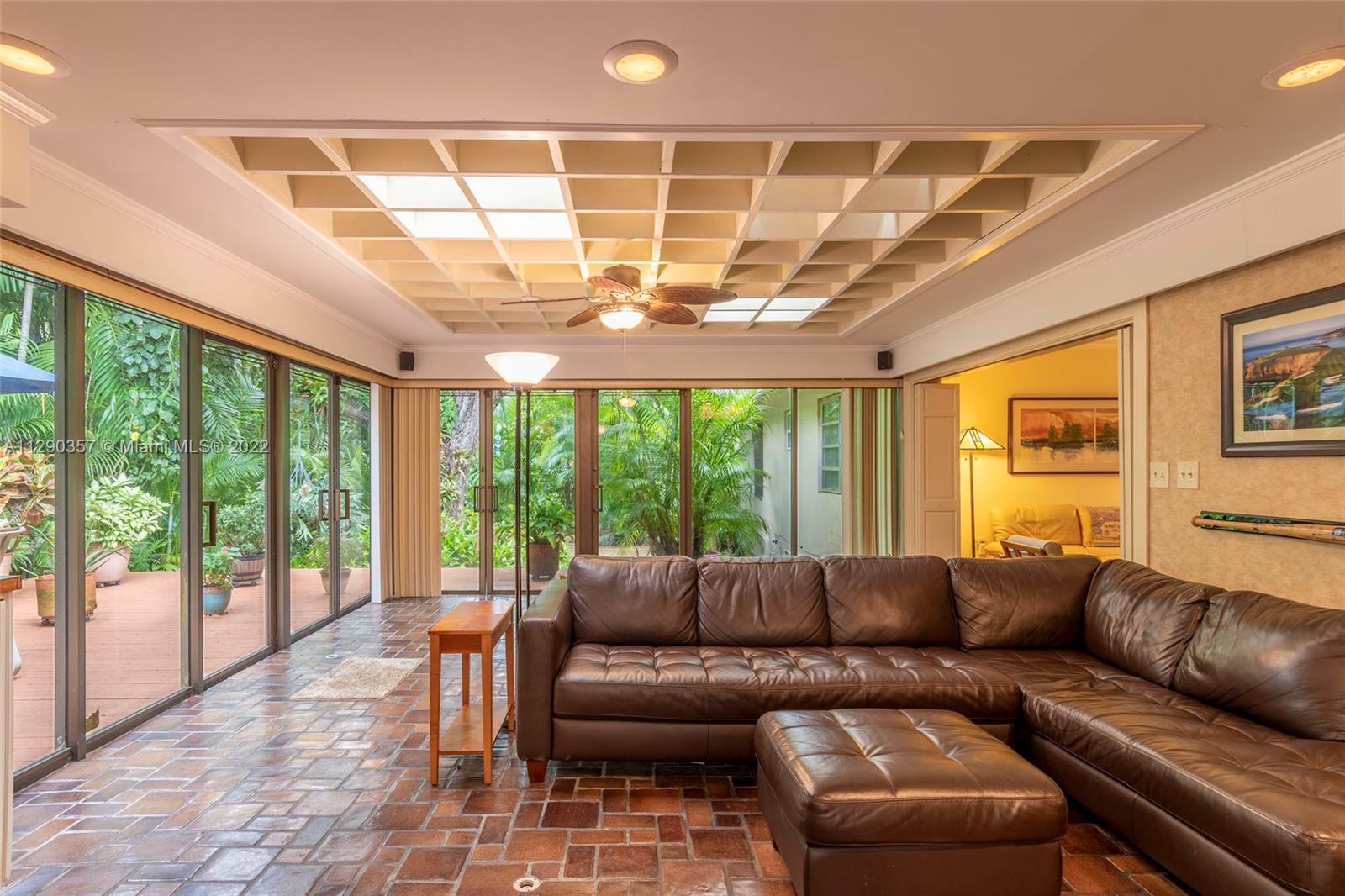 CORAL GABLES RIVIERA SEC - Residential