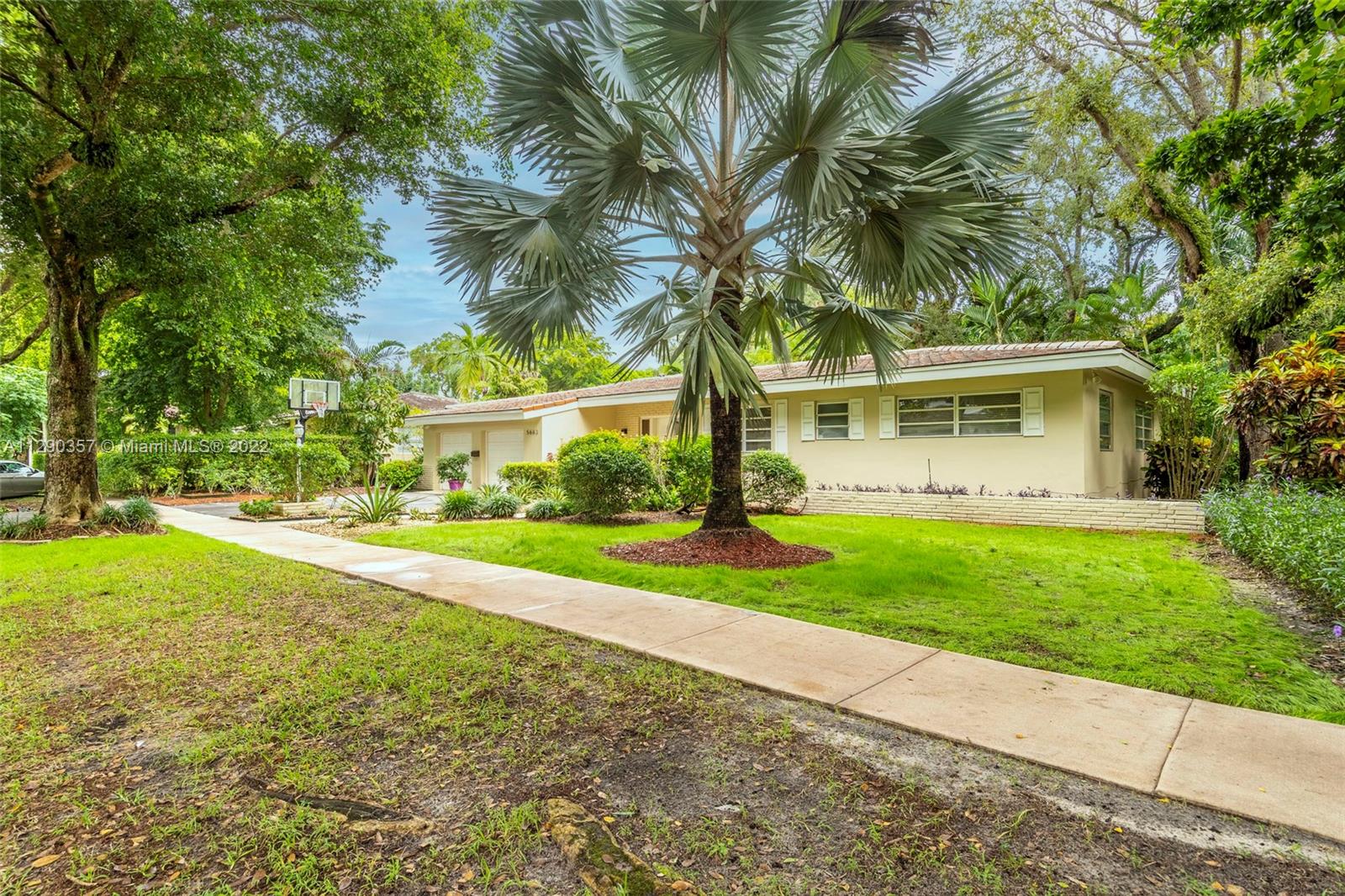 CORAL GABLES RIVIERA SEC - Residential