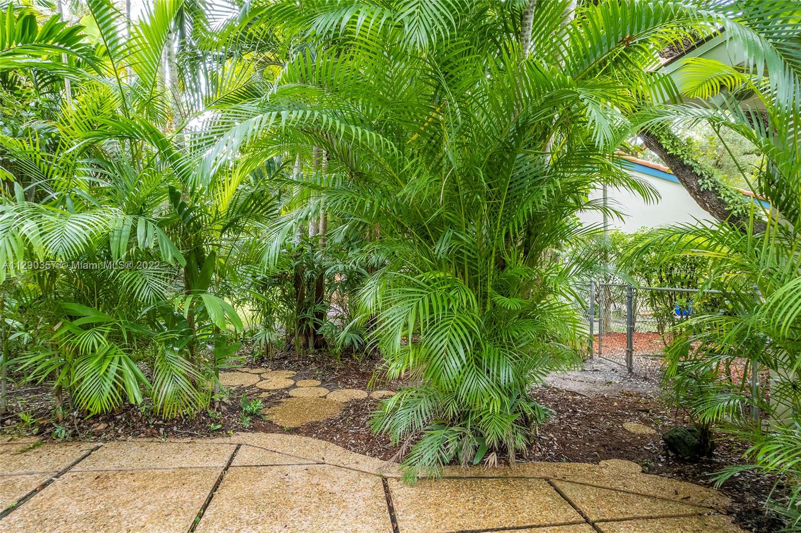 CORAL GABLES RIVIERA SEC - Residential