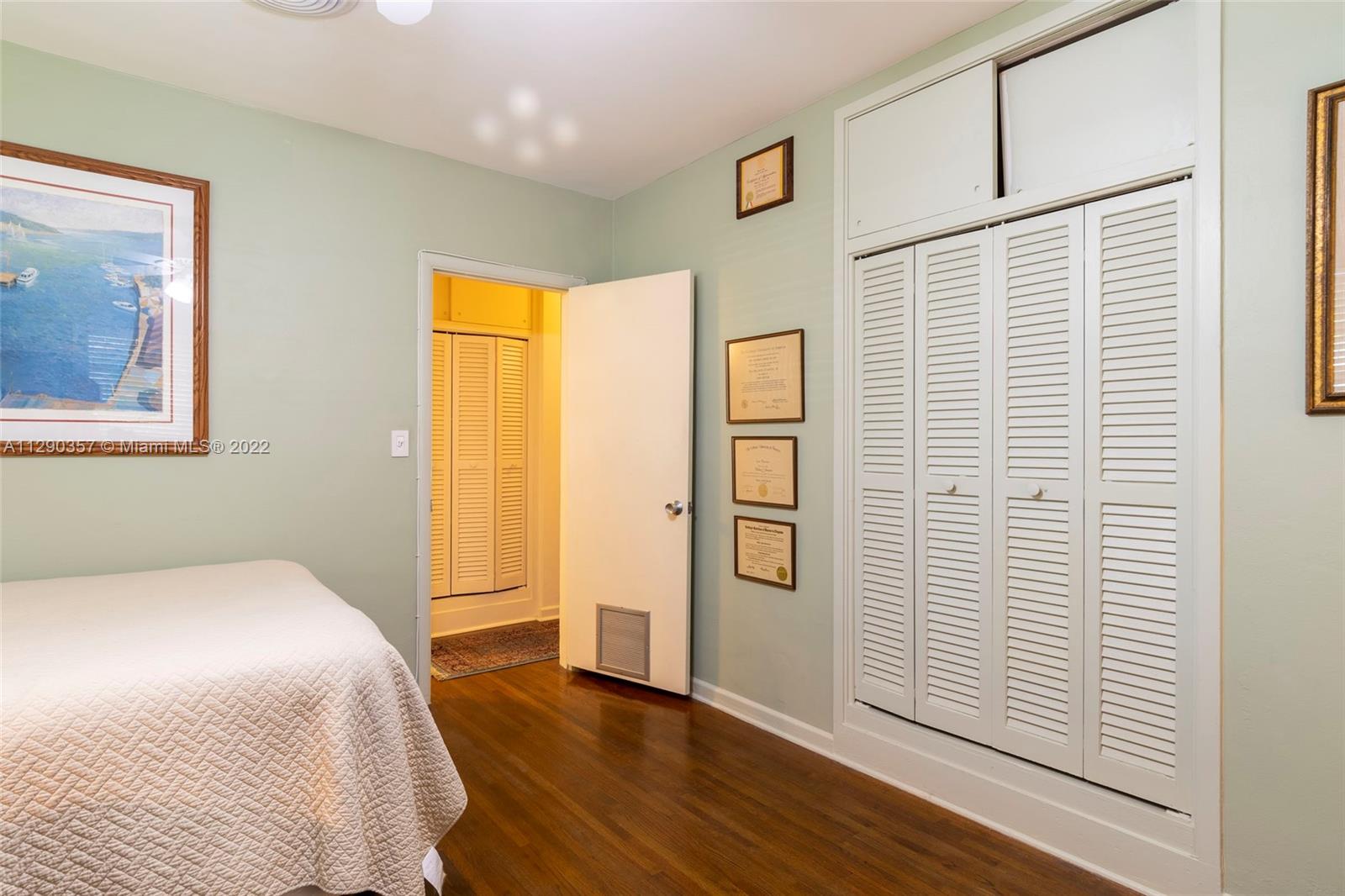 CORAL GABLES RIVIERA SEC - Residential