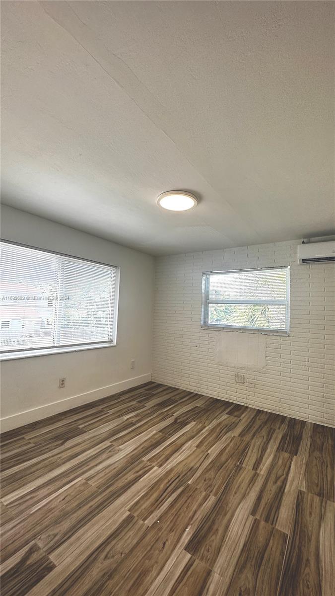 VIRGINIA PARK-SUB - Residential Lease