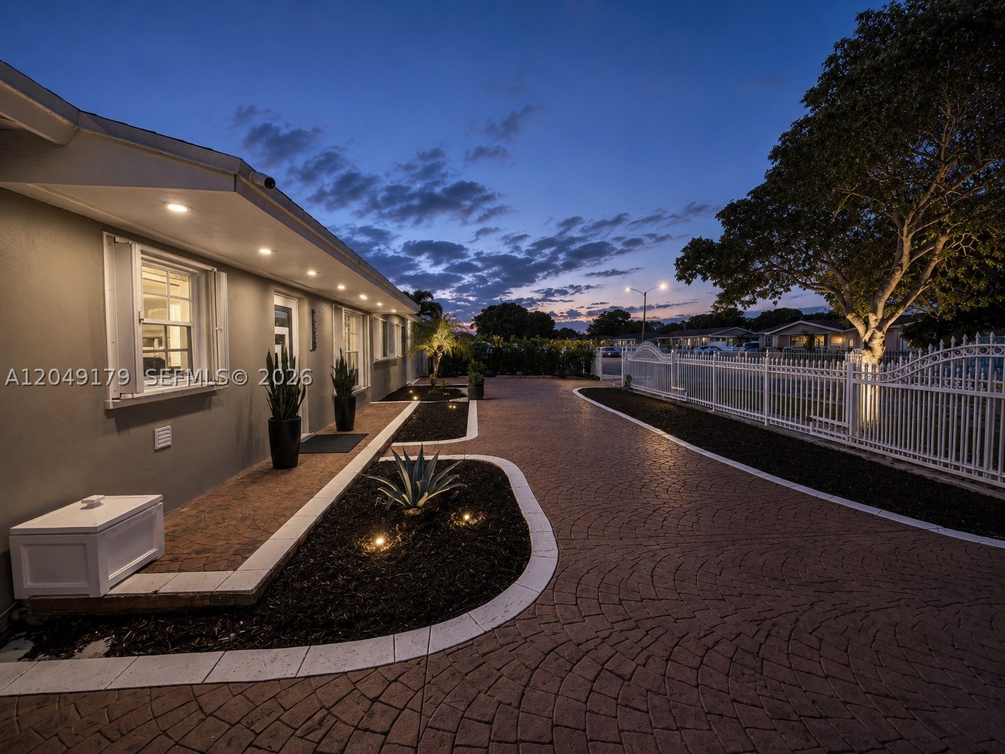 CAROL CITY GARDENS 2ND AD - Residential