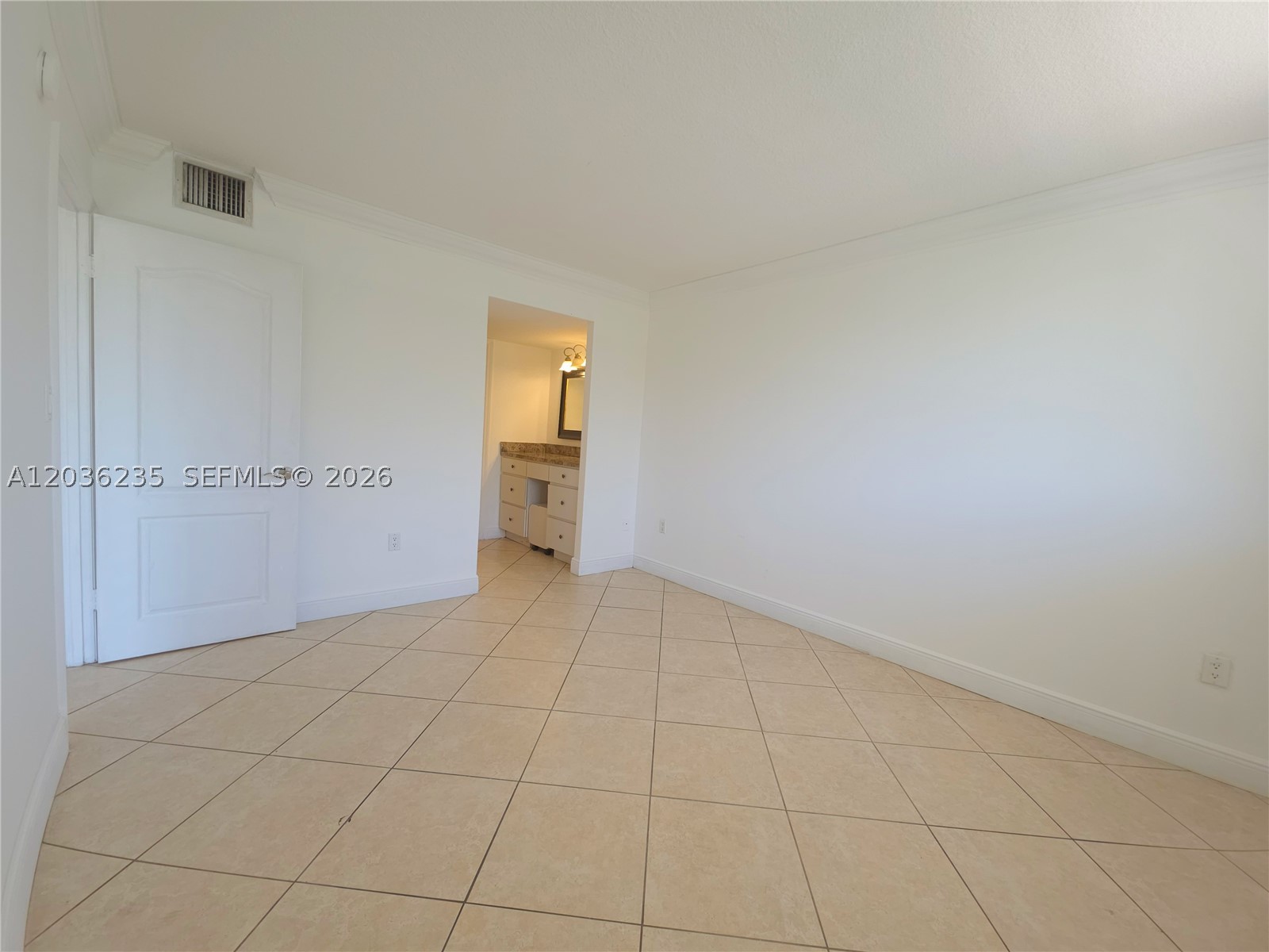 THE PRESIDENTIAL CONDO - Residential Lease