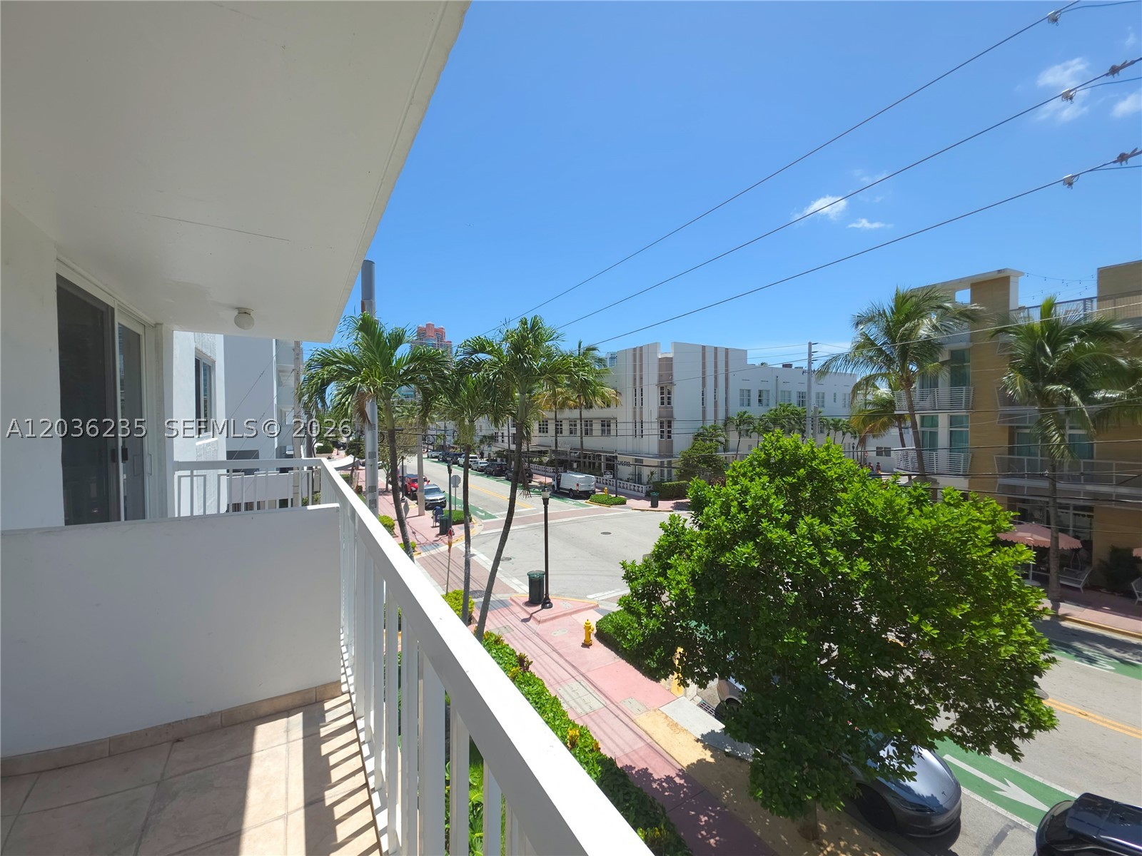 THE PRESIDENTIAL CONDO - Residential Lease