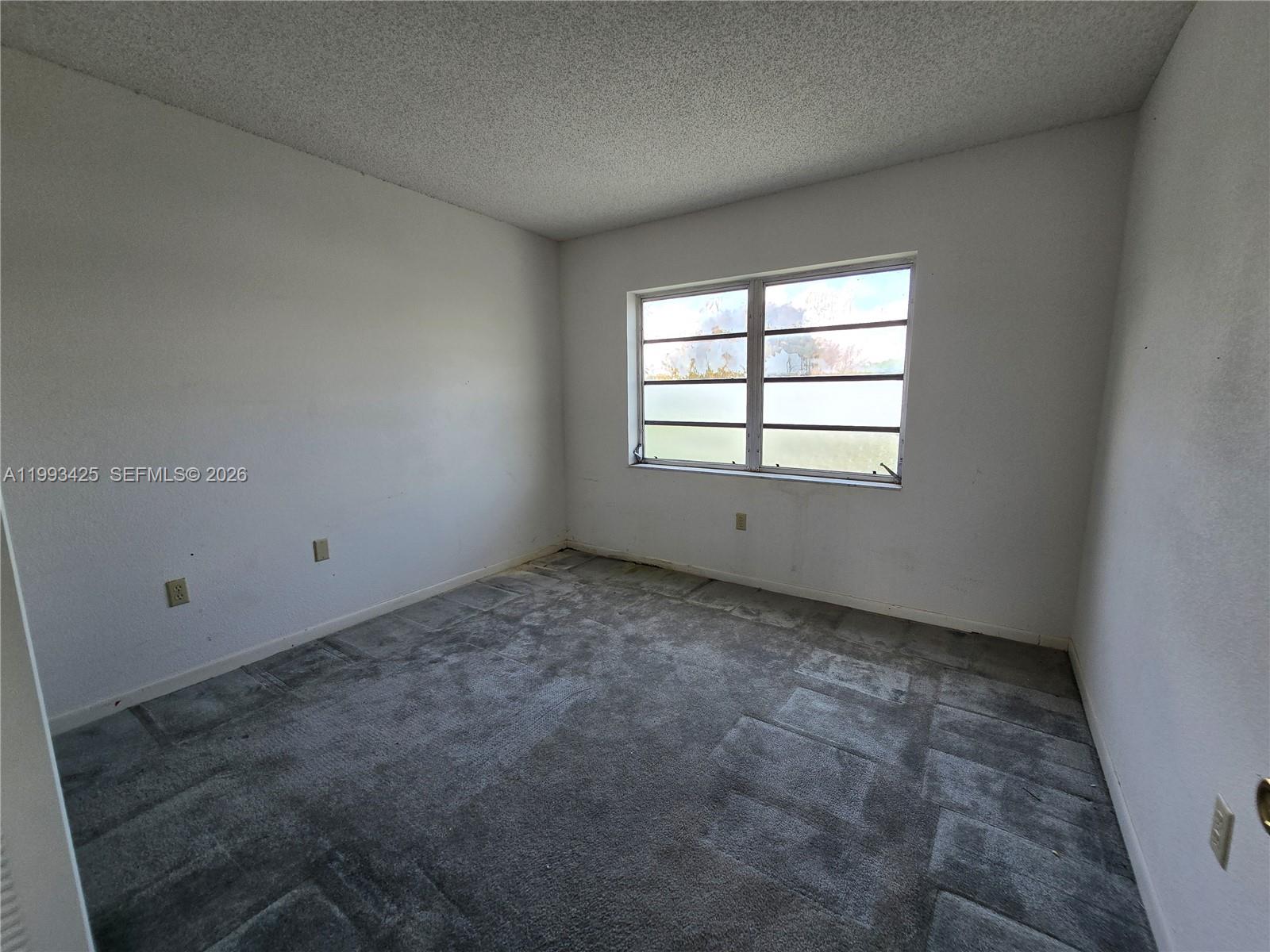 HERITAGE SQUARE CONDO - Residential