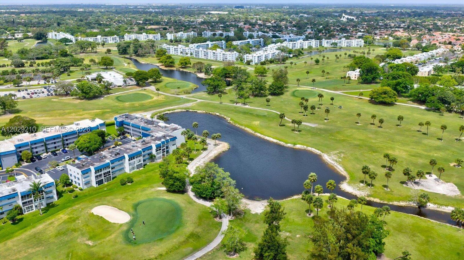 ORIOLE GOLF & TENNIS CLUB - Residential