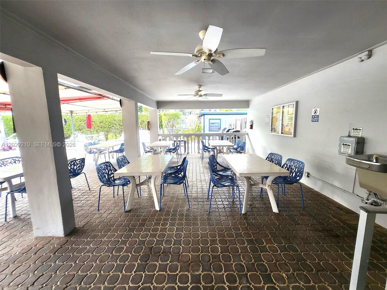 ORIOLE GOLF & TENNIS CLUB - Residential