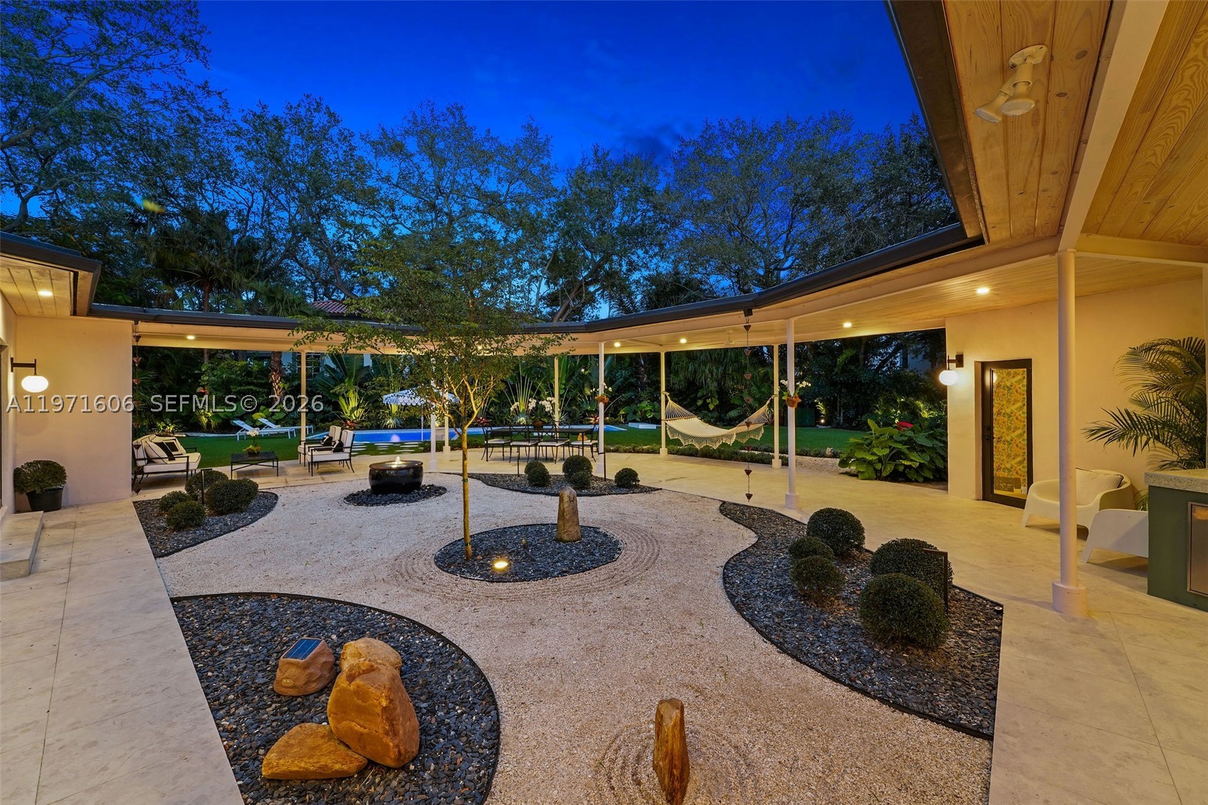 MIAMI SHORES SEC 3 - Residential