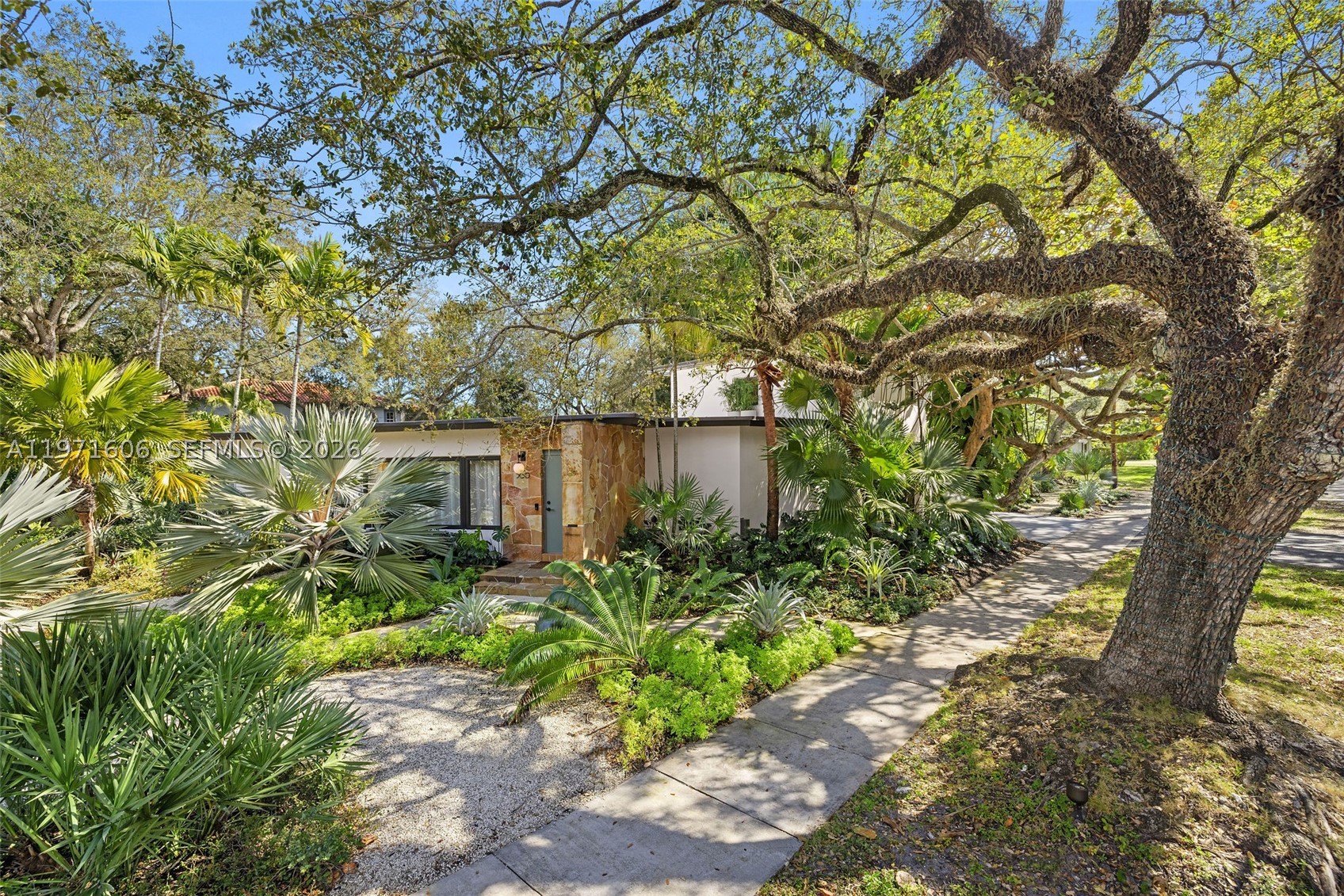 MIAMI SHORES SEC 3 - Residential