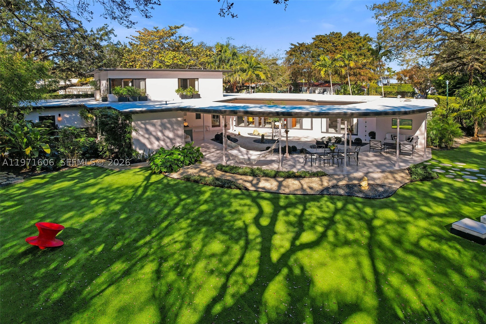 MIAMI SHORES SEC 3 - Residential