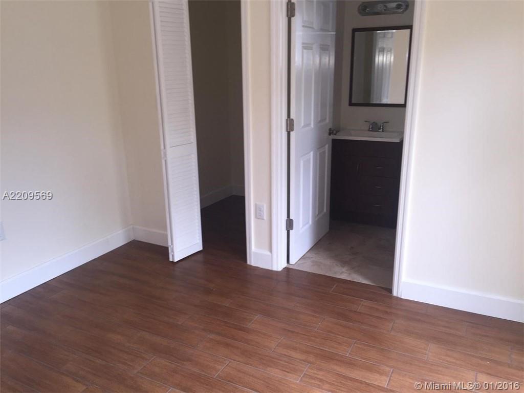 10 52 40 - Residential Lease