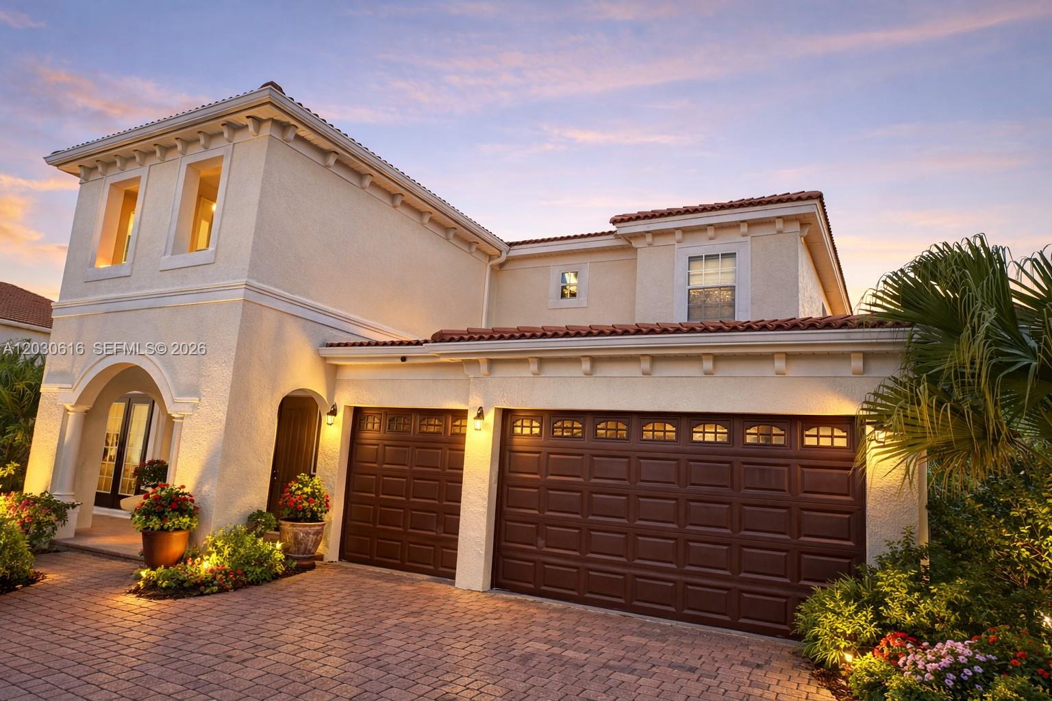 NORTH SHORE VLG - Residential