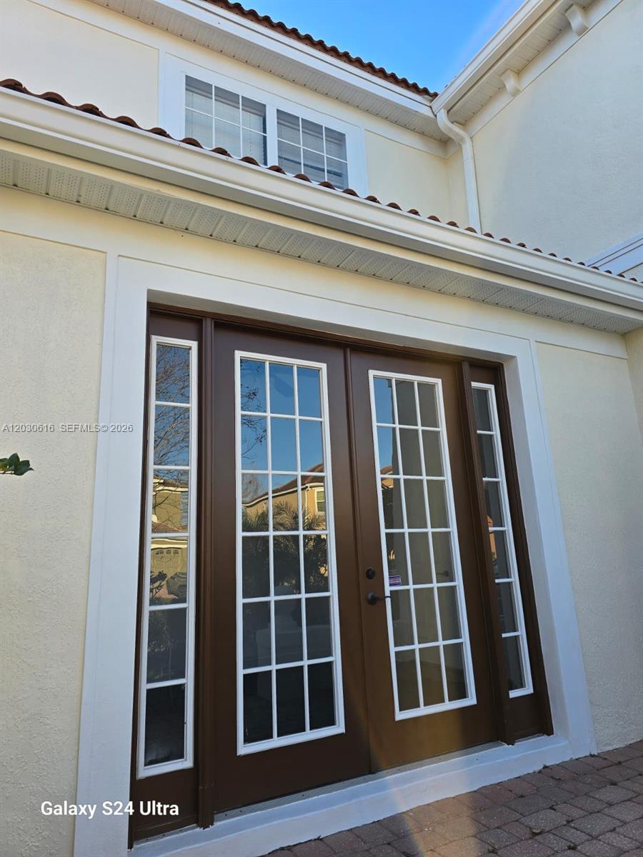 NORTH SHORE VLG - Residential