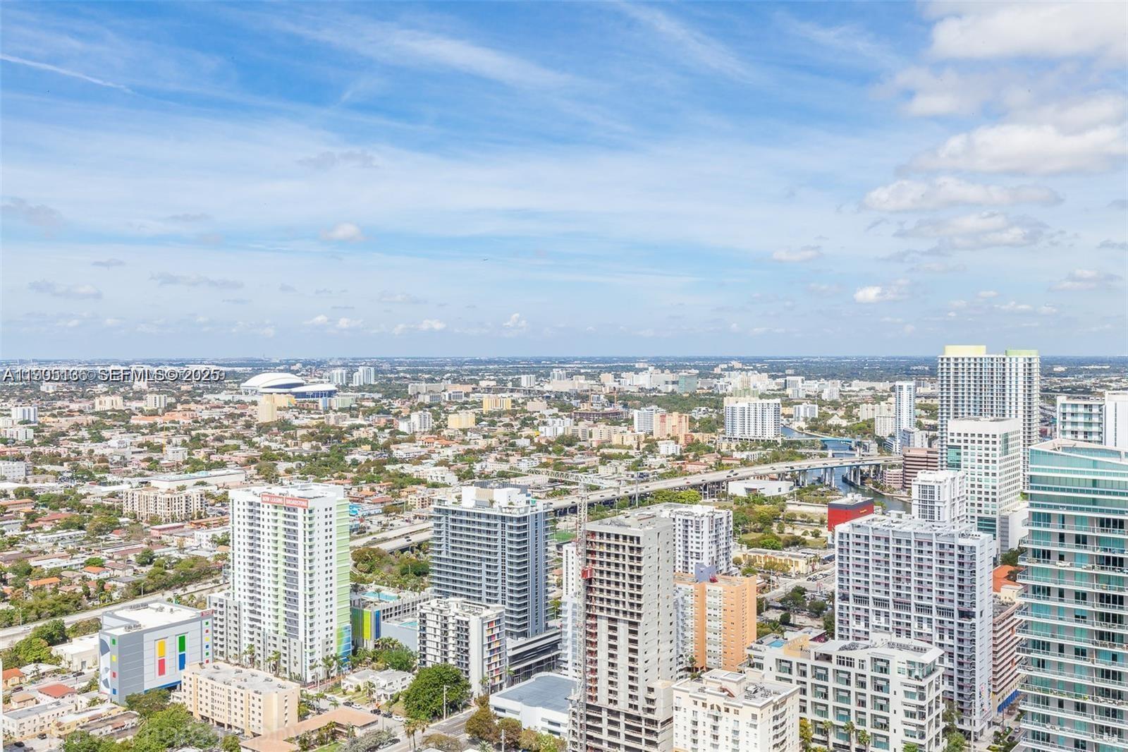 INFINITY AT BRICKELL COND - Residential