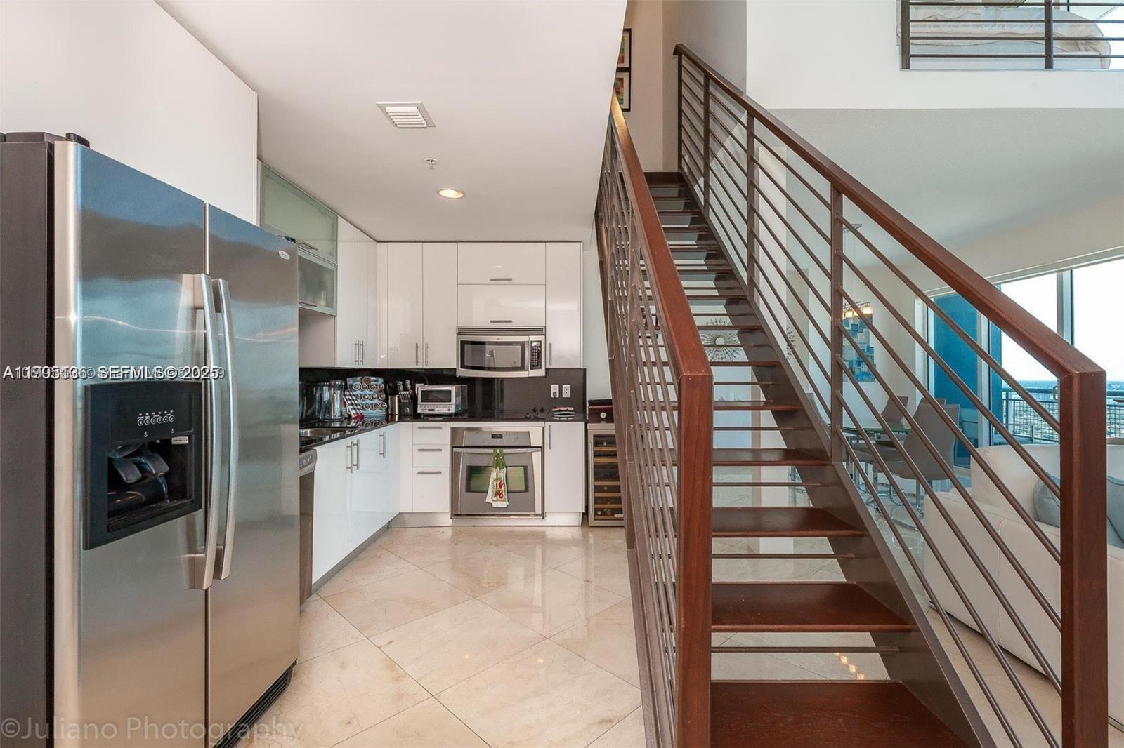 INFINITY AT BRICKELL COND - Residential