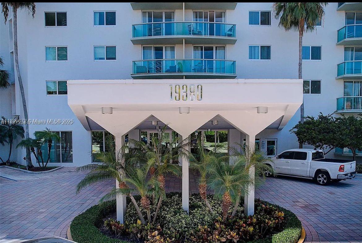 OCEANVIEW BUILDING B COND - Residential
