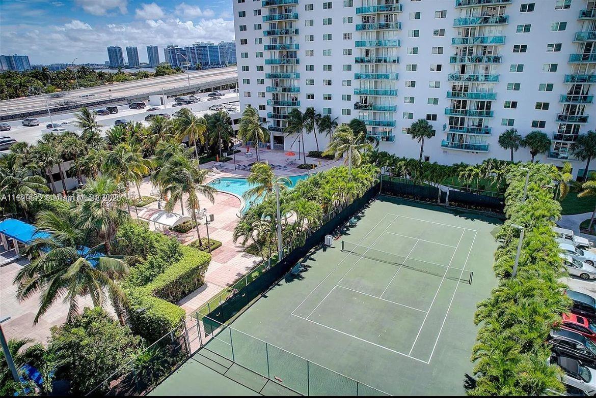 OCEANVIEW BUILDING B COND - Residential