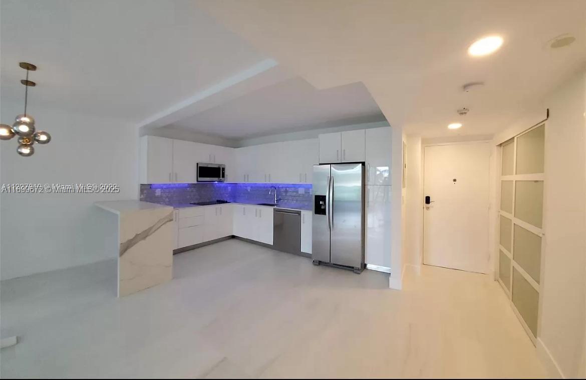 OCEANVIEW BUILDING B COND - Residential