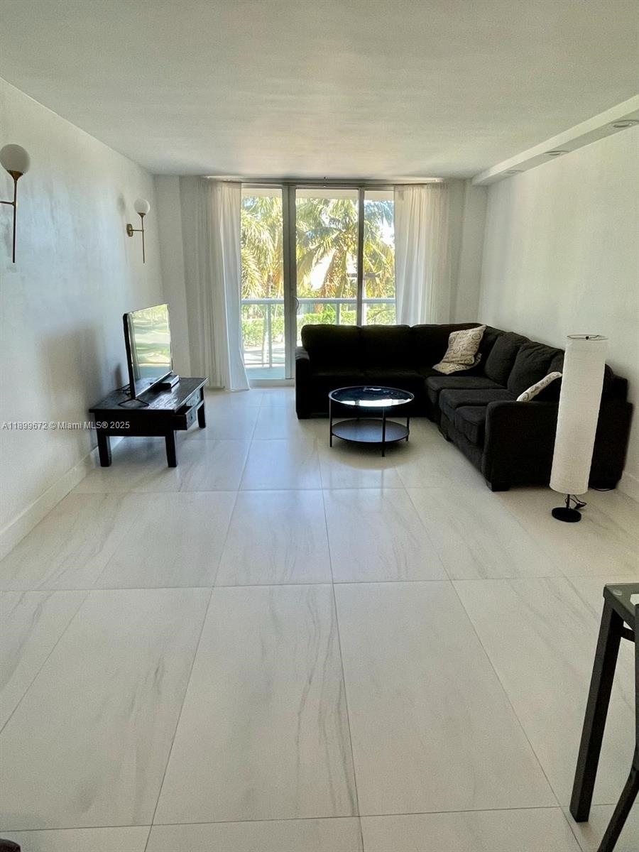 OCEANVIEW BUILDING B COND - Residential
