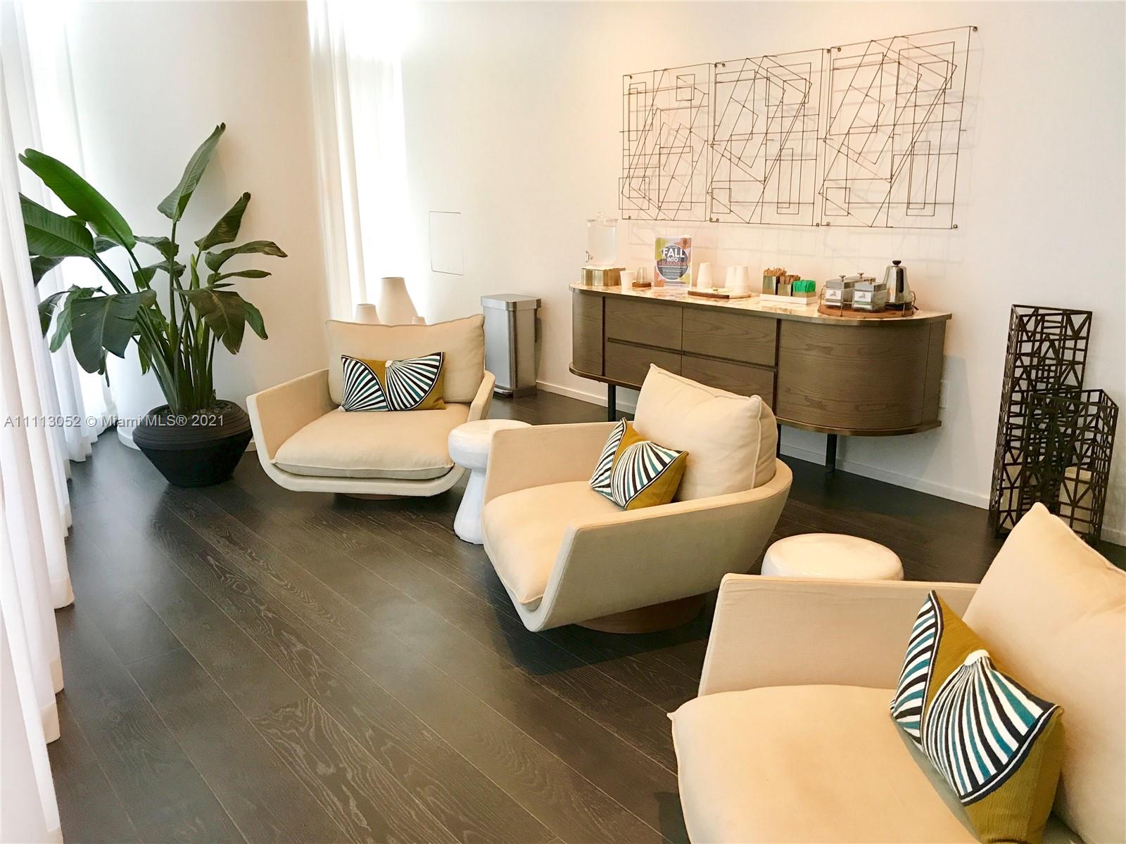 SLS LUX - Residential Lease