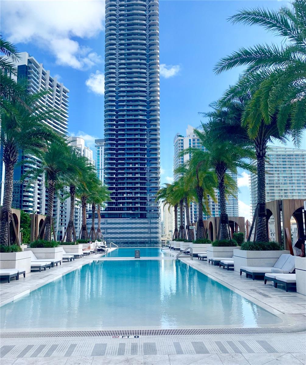SLS LUX - Residential Lease