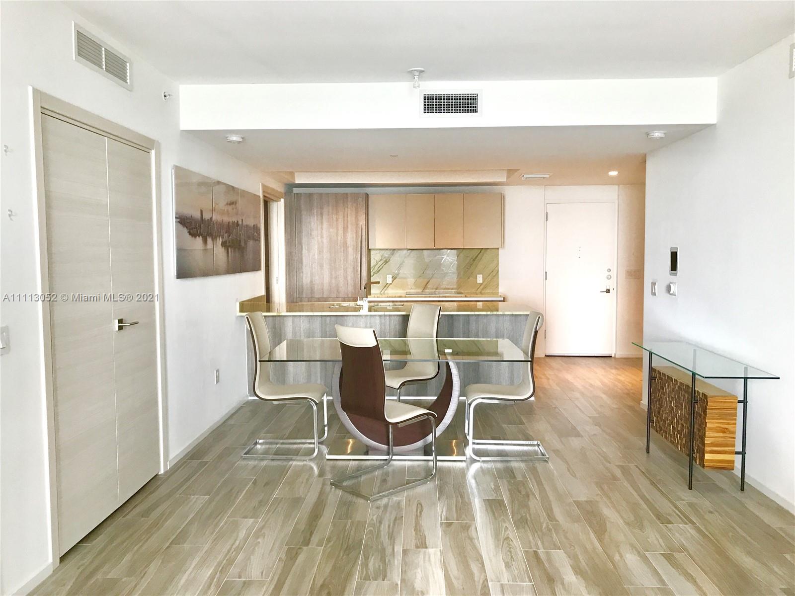 SLS LUX - Residential Lease
