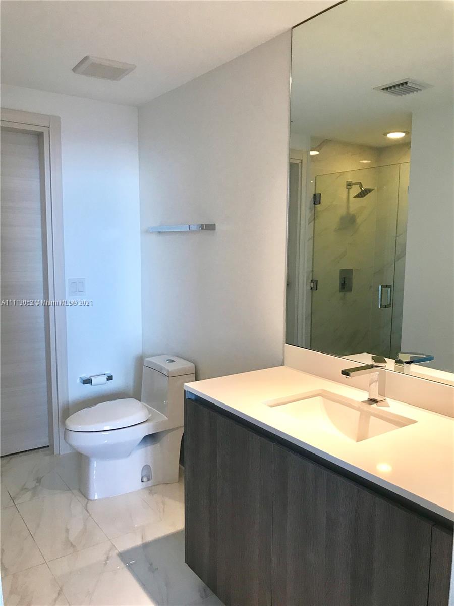 SLS LUX - Residential Lease