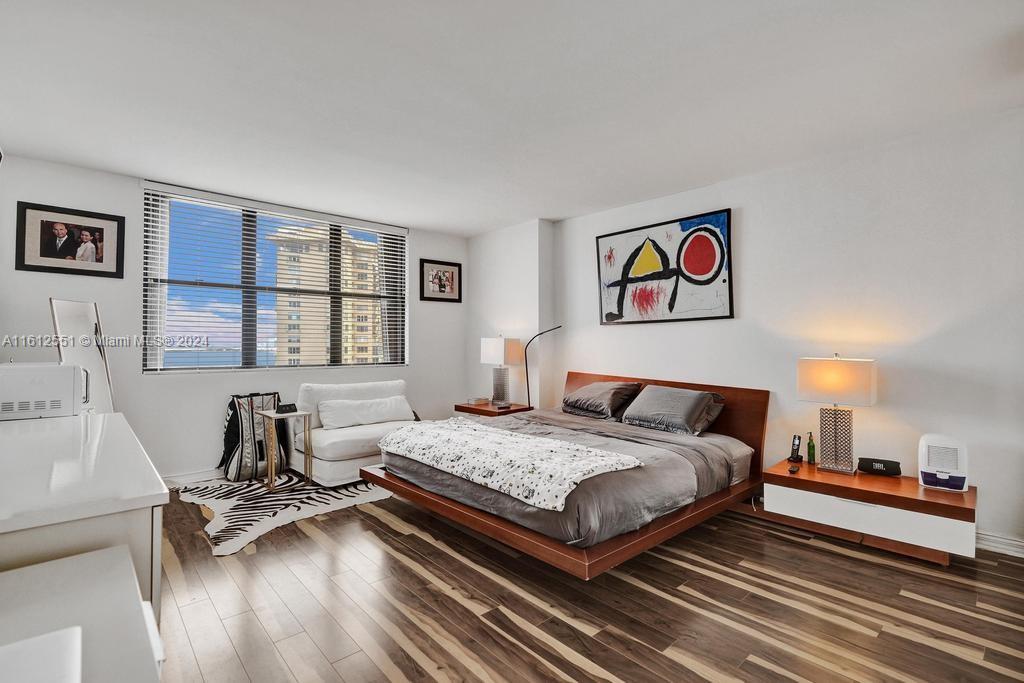 CRICKET CLUB CONDO - Residential