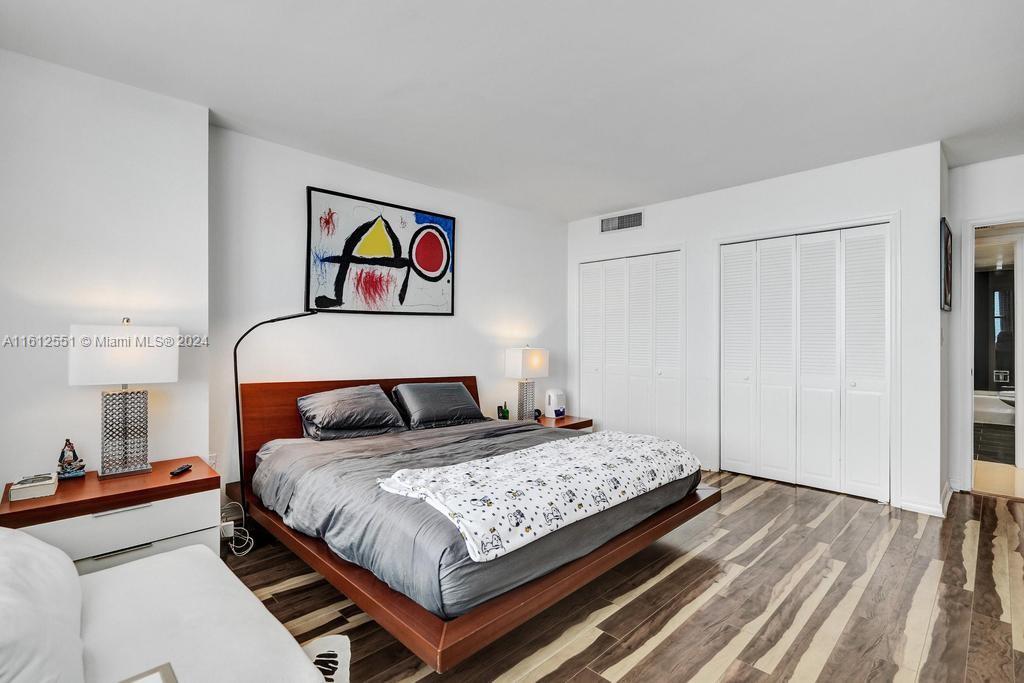 CRICKET CLUB CONDO - Residential