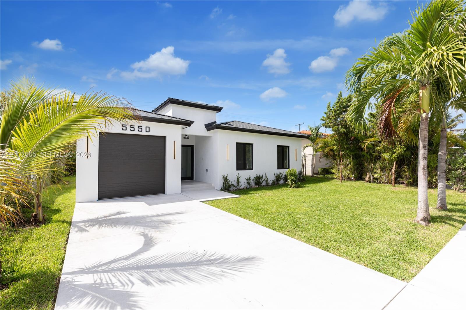 EL CAMINO PARK - Residential