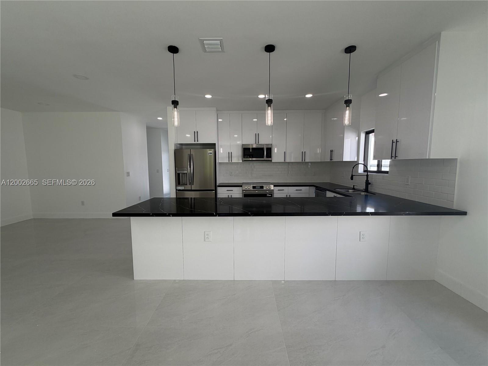 EL CAMINO PARK - Residential