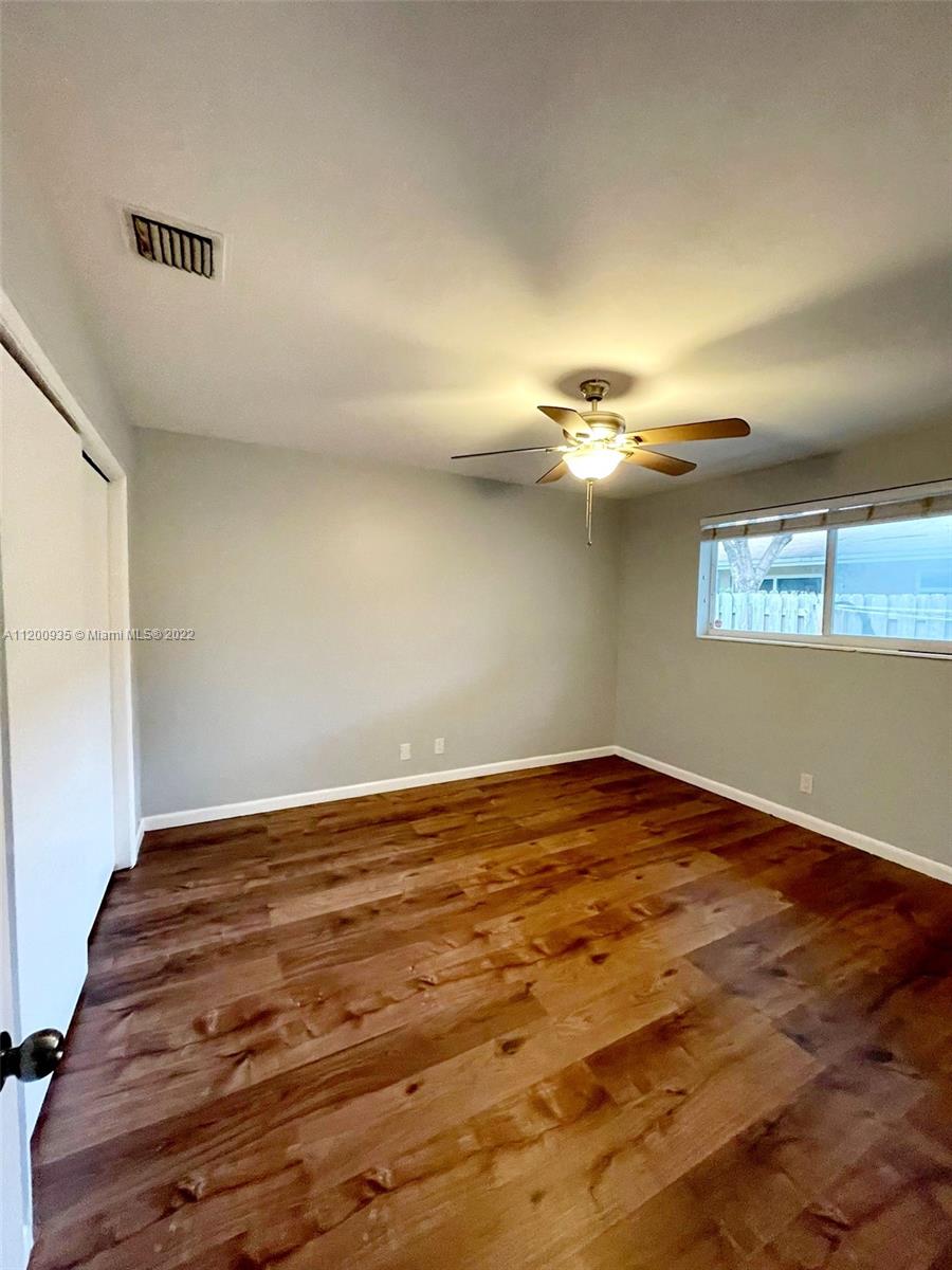 LAUDER-GATE - Residential Income