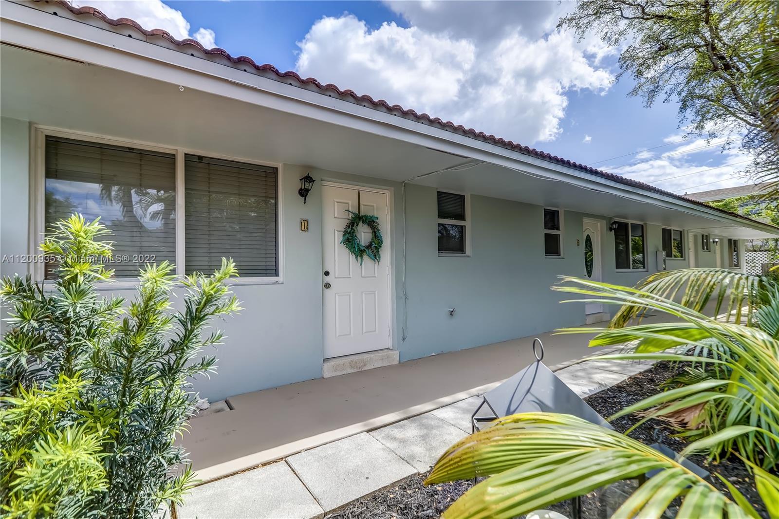 LAUDER-GATE - Residential Income