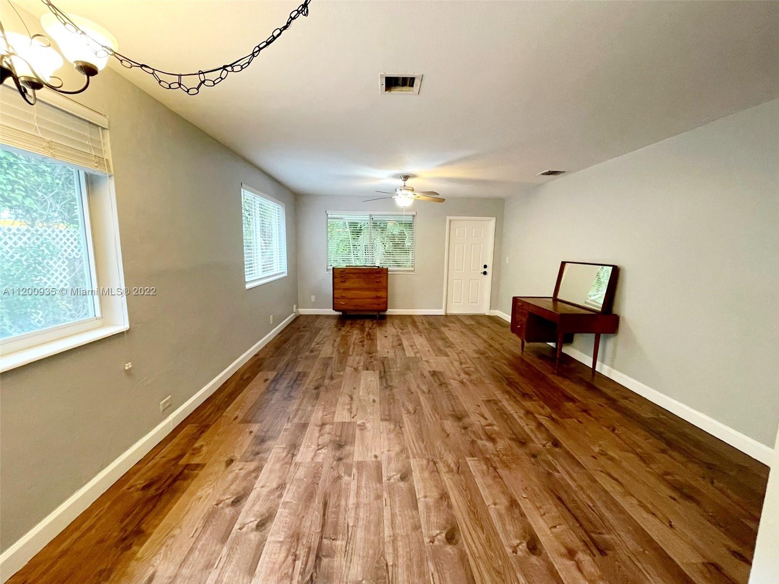 LAUDER-GATE - Residential Income