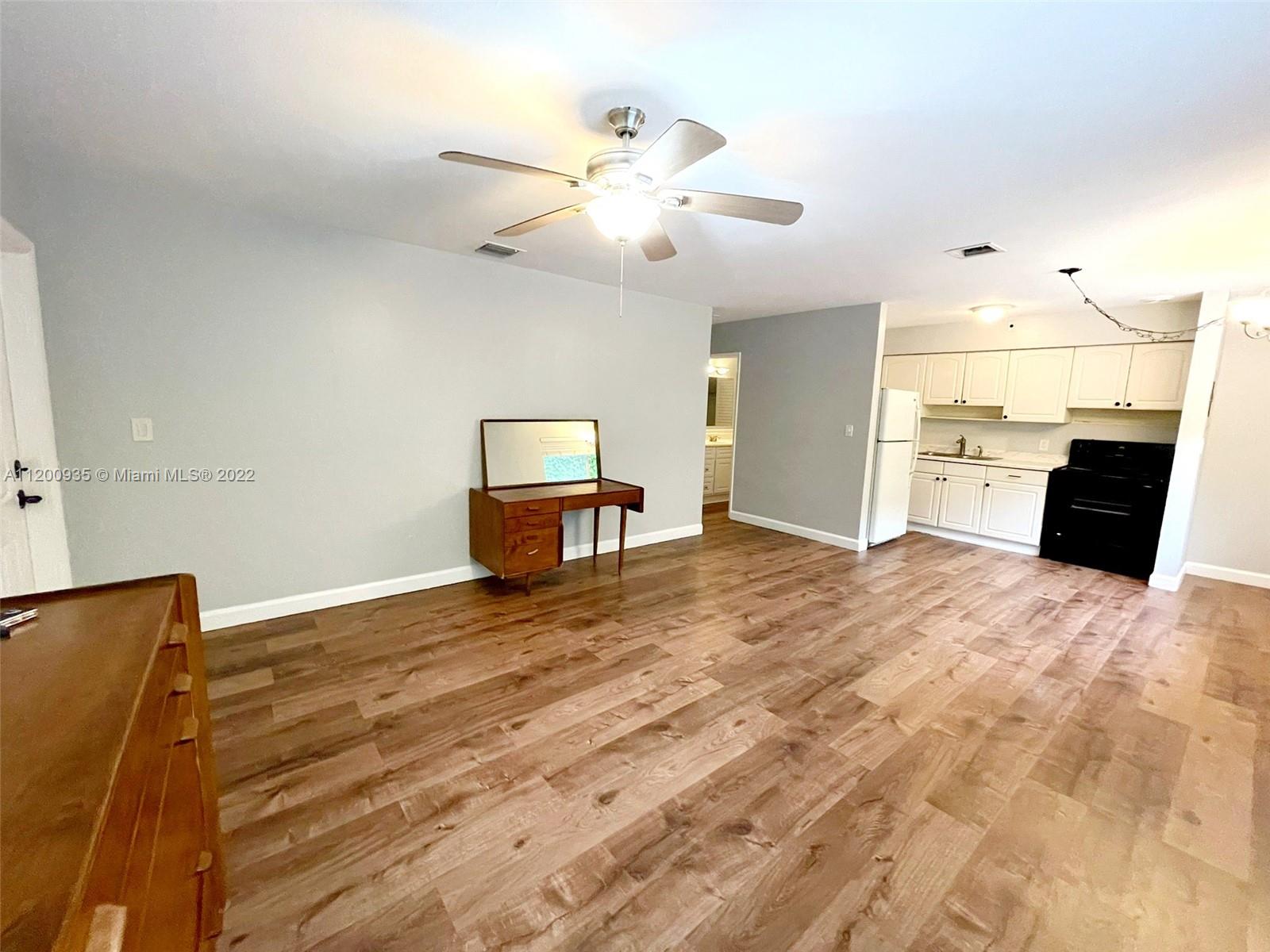 LAUDER-GATE - Residential Income
